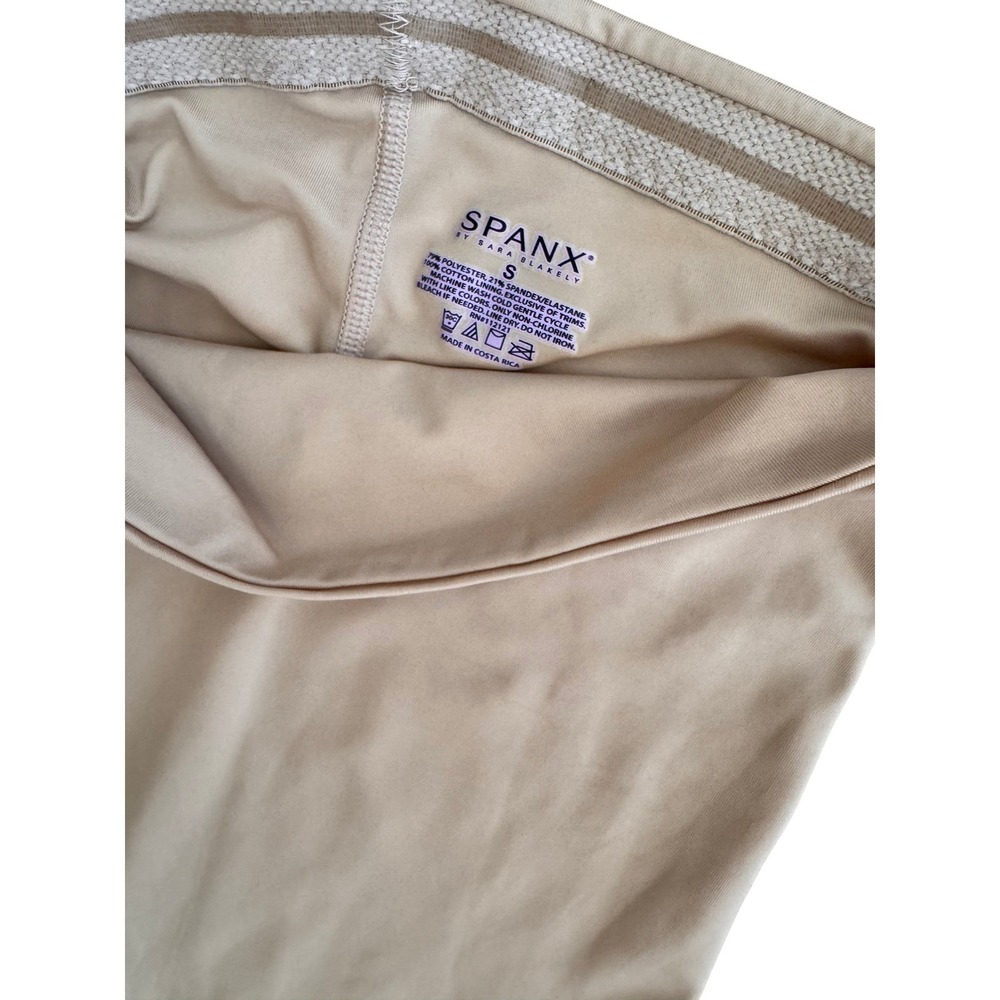 Spanx by Sara Blakely Women Small Nude High Waisted‎ Mid-Thigh Shaper Shorts